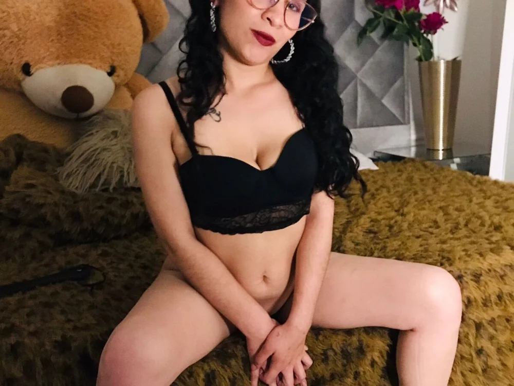 Soffi_martinez's Offline XXX Chat