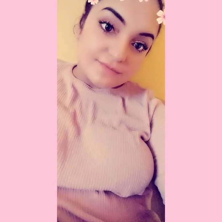 Vicky_loves_cock's Offline XXX Chat