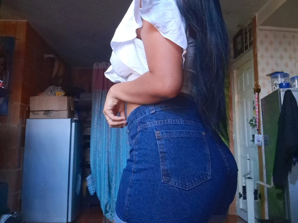 Kendal_blush offline chatrum