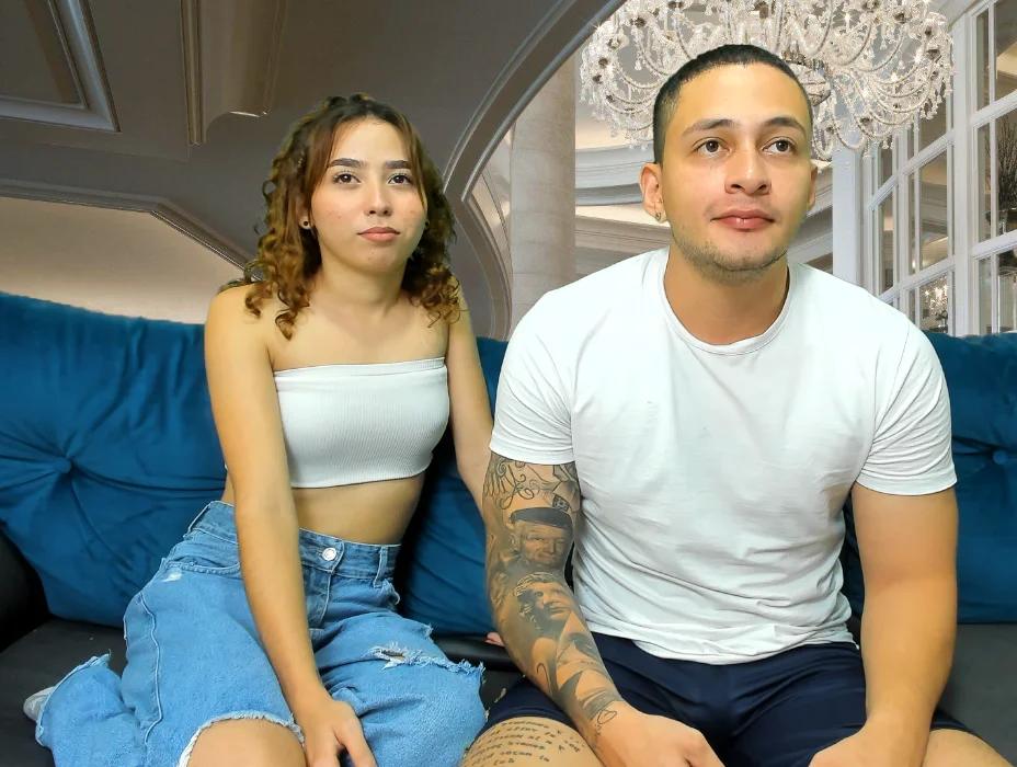 badlatingirlsx's Offline XXX Chat