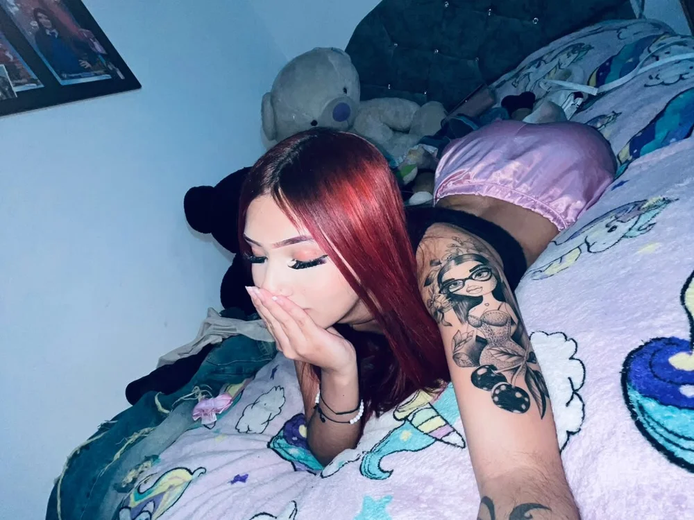 danielahall's Offline XXX Chat
