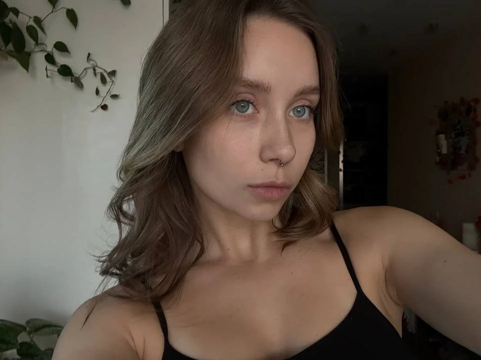 2girls1dream's Offline XXX Chat