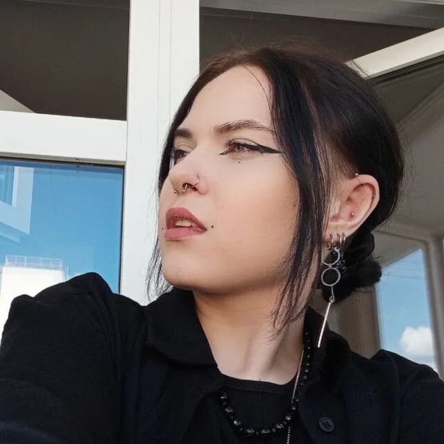 LexieSteel's Offline Chat Room