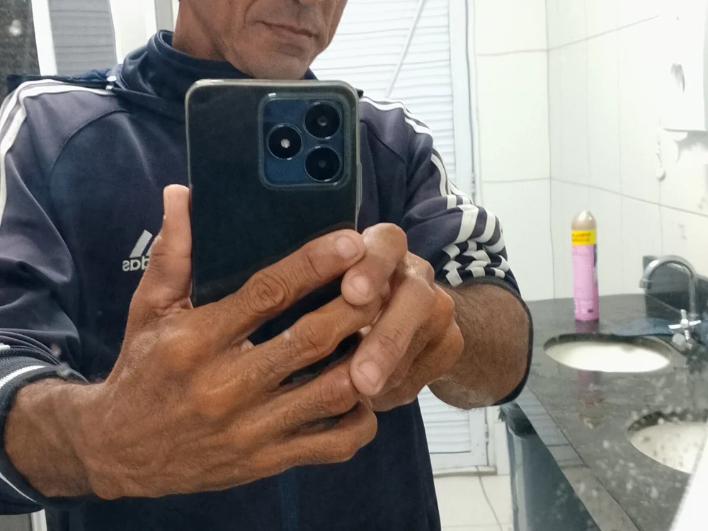 simulador69: συνομιλία ΧΧΧ εκτός σύνδεσης