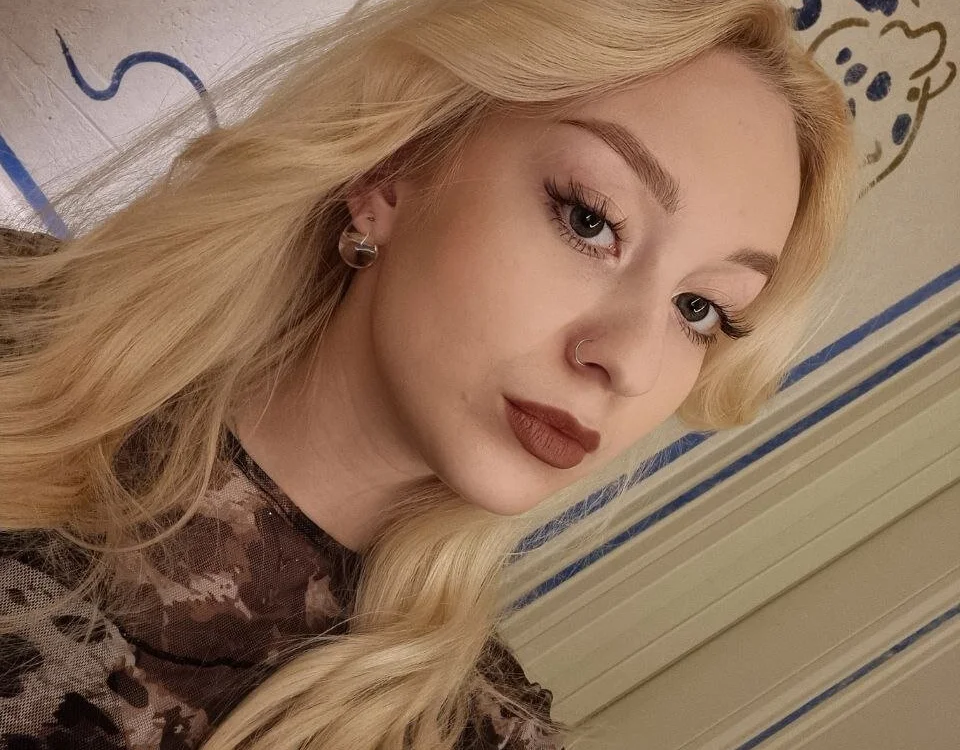 DawnBennett's Offline Chat Room