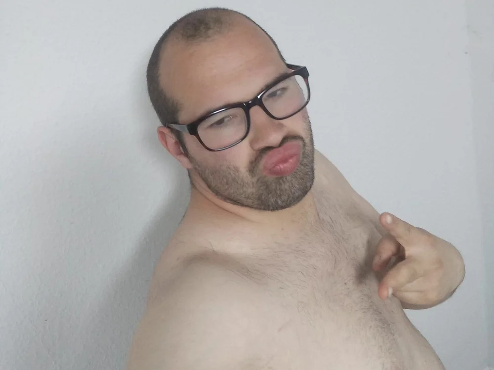 german_hotboy's Offline Chat Room