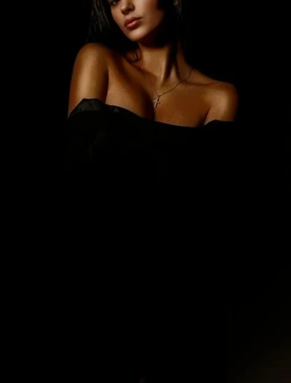 _Karina- Adlı Modelin Çevrimdışı XXX Sohbeti