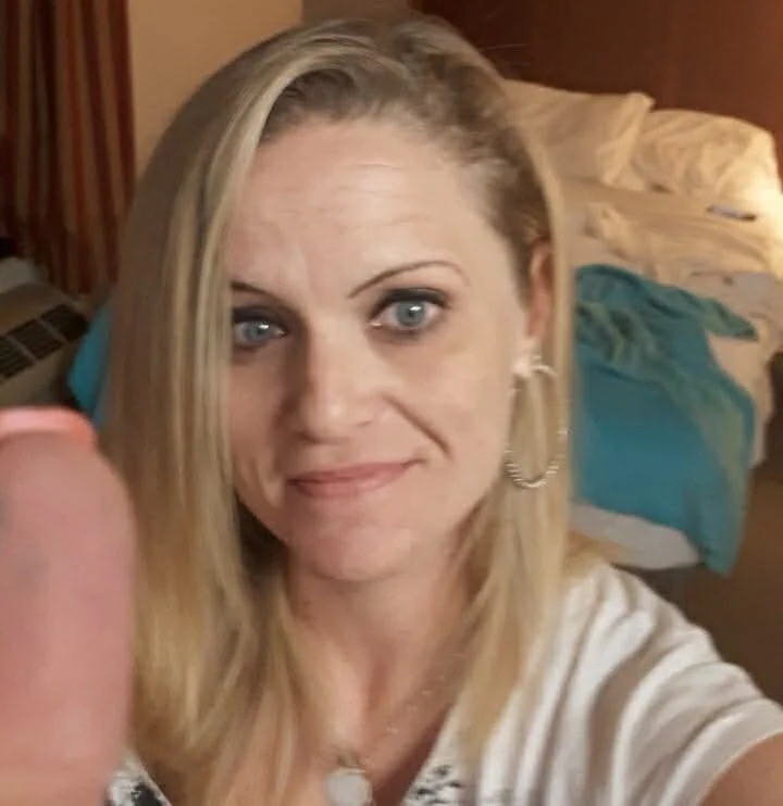 bethnolan361's Offline Chat Room