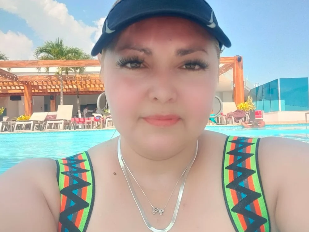 Paris_Blonde offline chatrum
