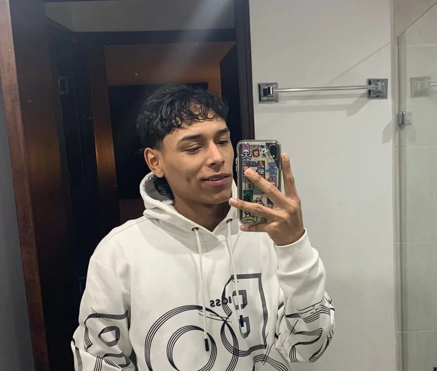 alessandroferrer Chat XXX offline