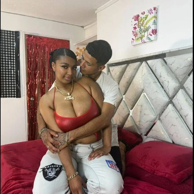 Chat +18 off-line de AmiraandDonato