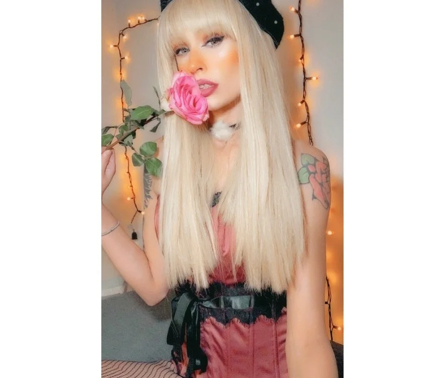 lilmissdessy's Offline XXX Chat