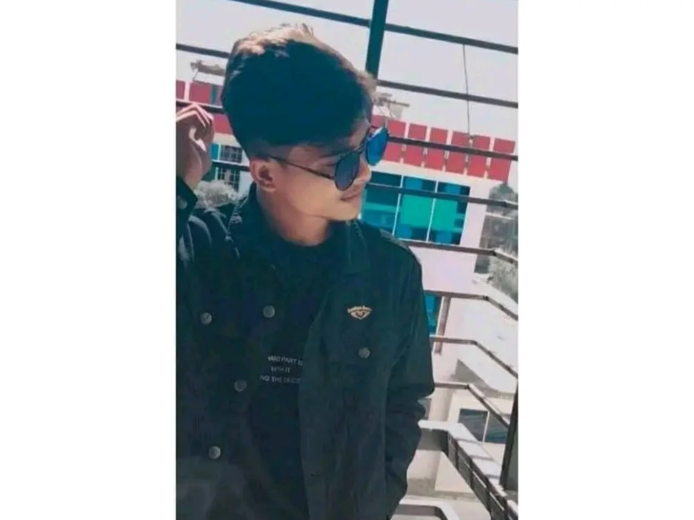 Bangladeshi_Big_male Chat XXX Ngoại tuyến