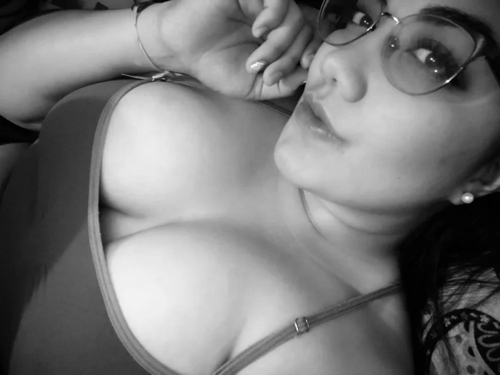 samanta3098's Offline Chat Room