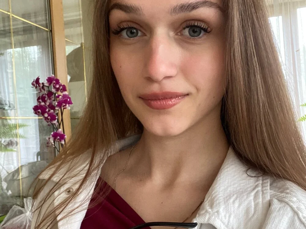 MarinaPoppenhagen Adlı Modelin Çevrimdışı XXX Sohbeti