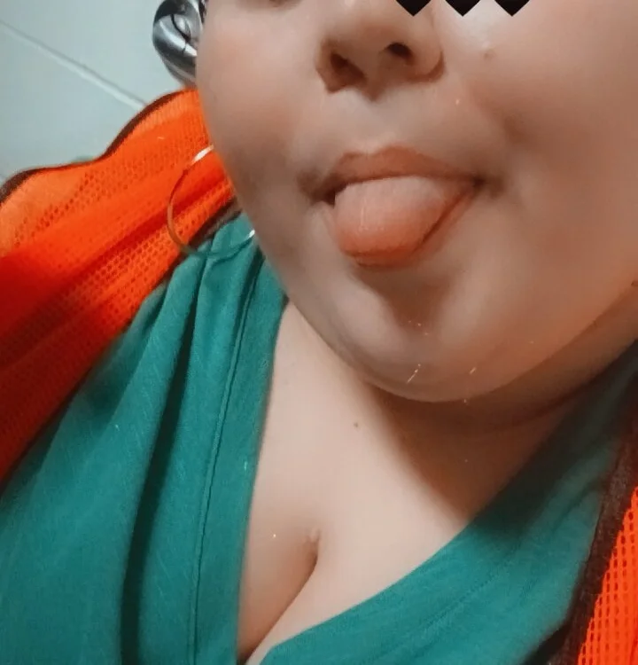 Lola291997's Offline XXX Chat