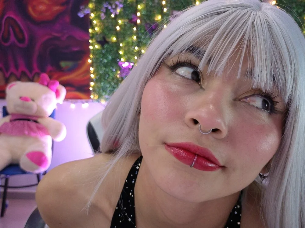 Im_Hannah71 offline chatrum
