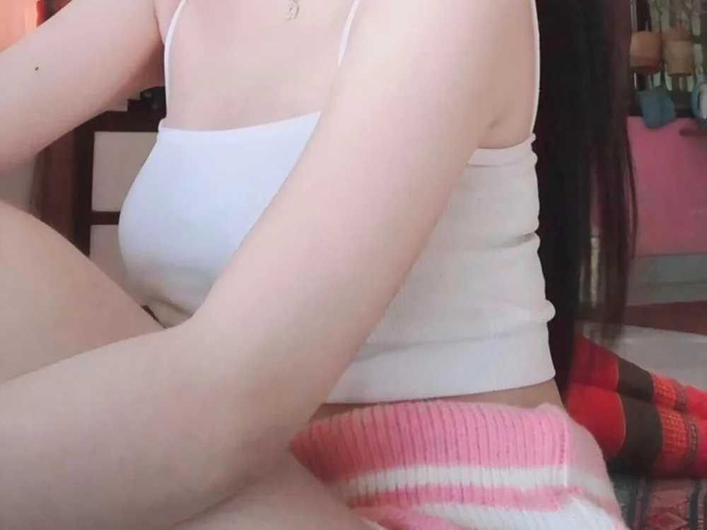 HoneyLy69 offline chatrum