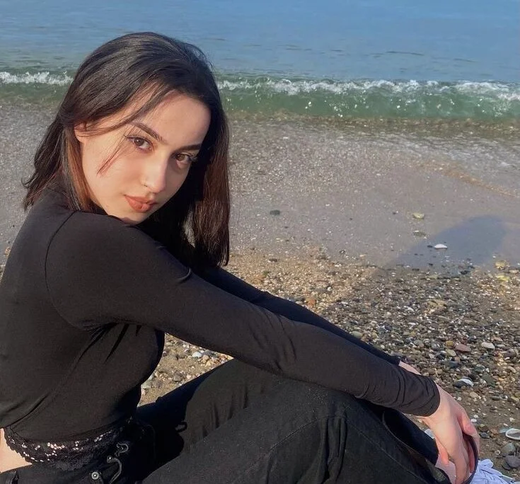 Sedefimm Adlı Modelin Çevrimdışı XXX Sohbeti