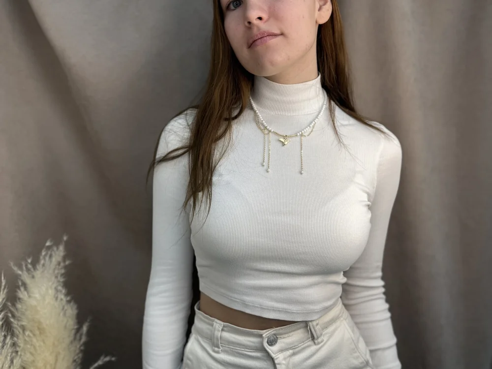 LornaBisbee offline chatrum