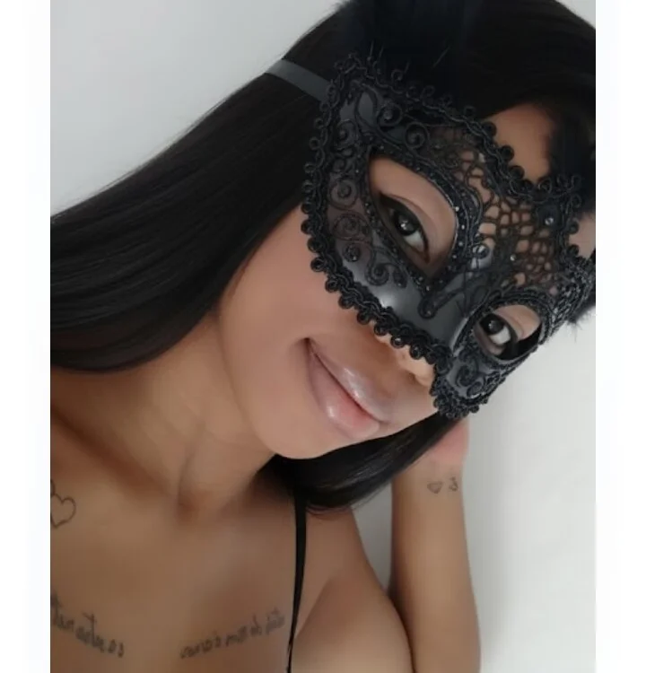 Marialicee's Offline Chat Room