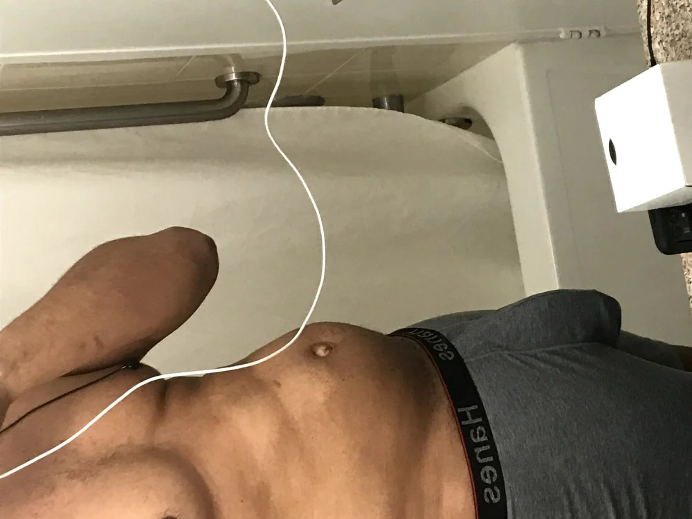 bigdickbandit44433's Offline XXX Chat