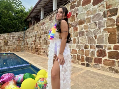 LeilaCole Female Brunette Free Cam Adult