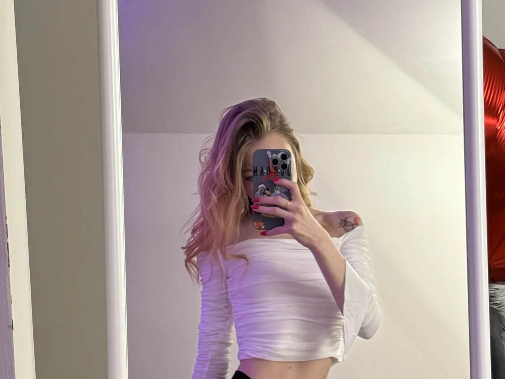 PlayMeDirtyy 离线XXX聊天