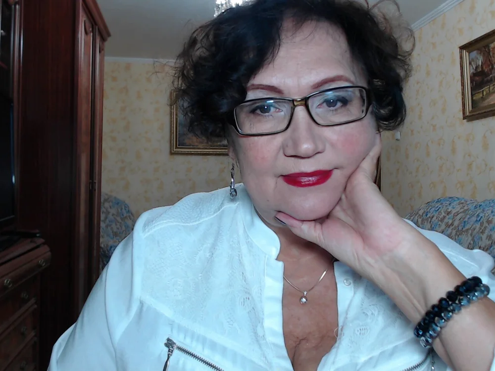 danajamatur Adlı Modelin Çevrimdışı XXX Sohbeti