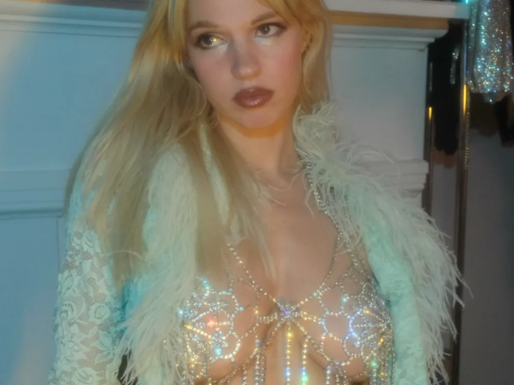 Chat XXX offline de GoddessSherry1