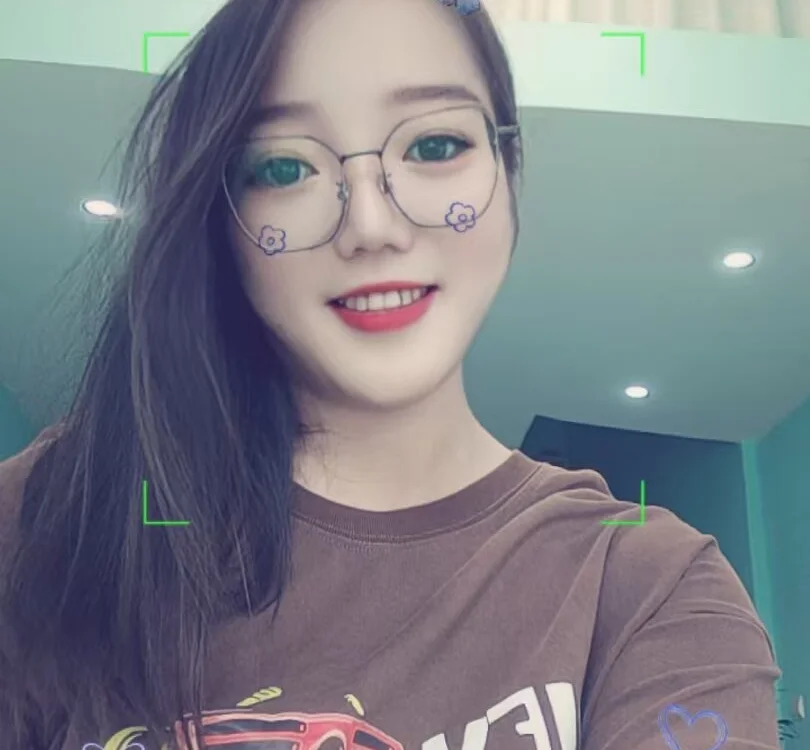 lookLinda's Offline XXX Chat