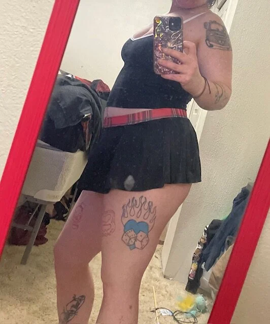 SluttyWifeEve offline chatrum