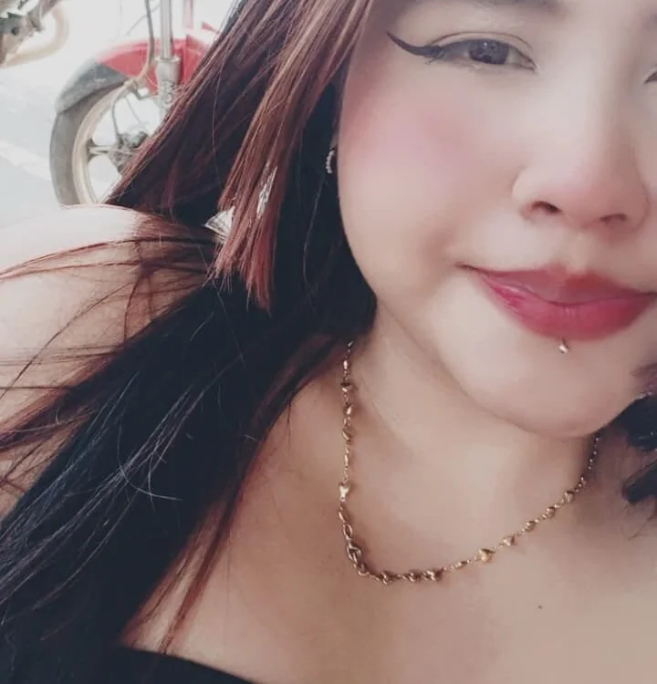 Violet13-'s Offline XXX Chat