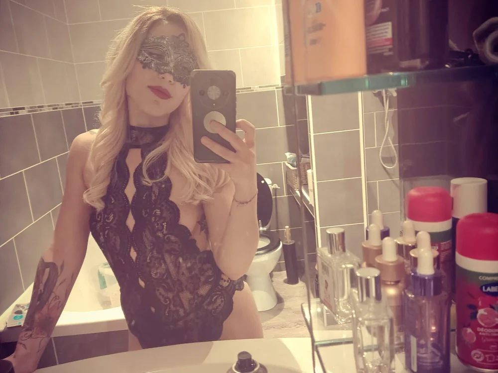 CrazyInked 오프라인 XXX 채팅