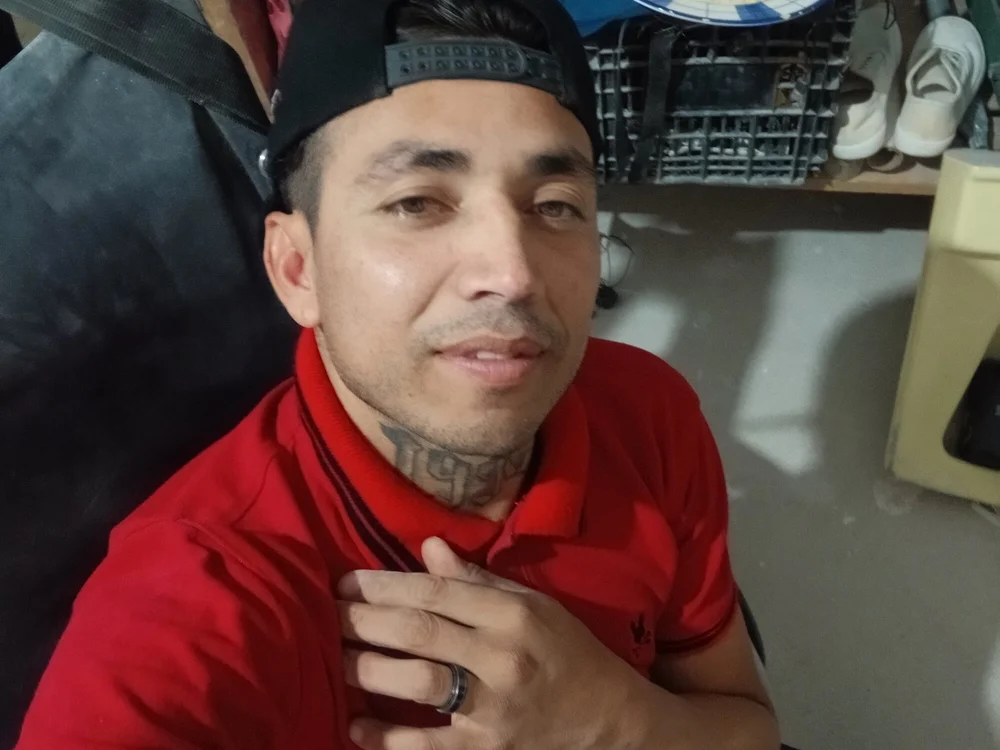 Offline XXX chat modela luis22fuego