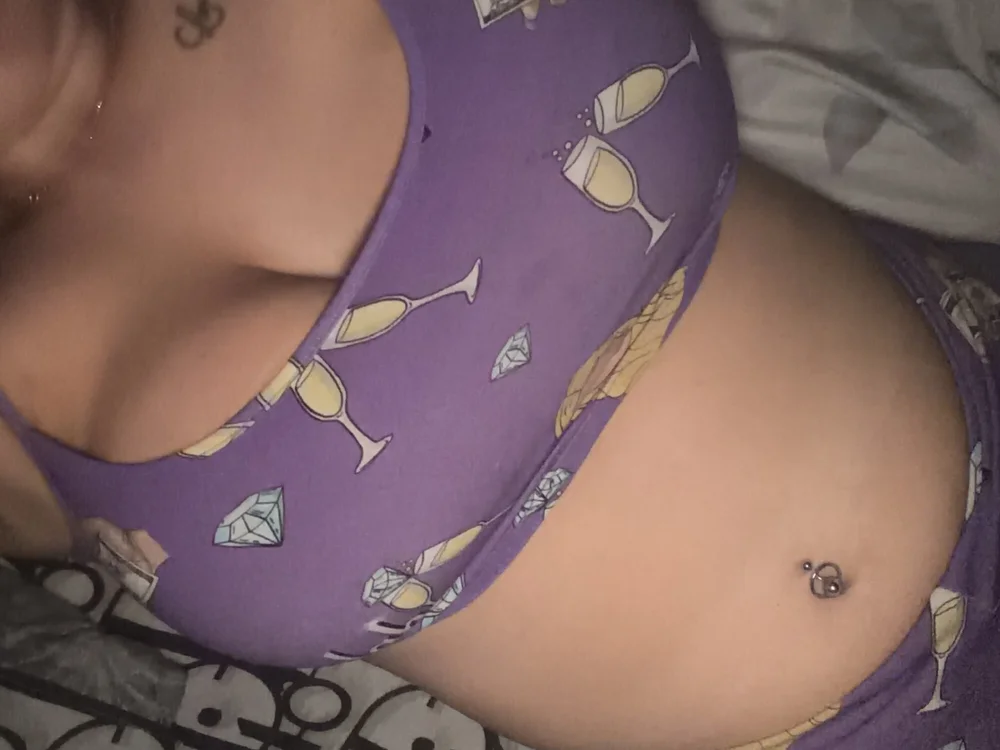 katiaagr's Offline XXX Chat