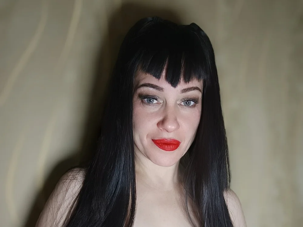 AbbyXRoma's Offline XXX Chat