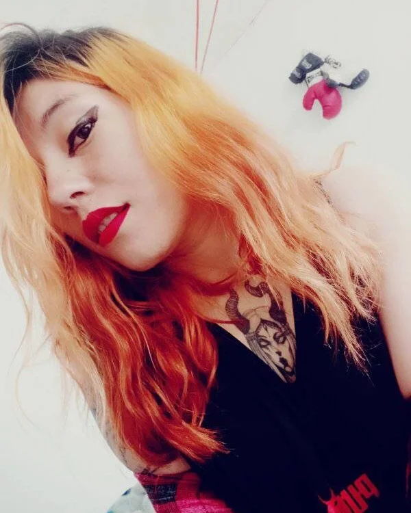 Angeline__Thompson's Offline Chat Room