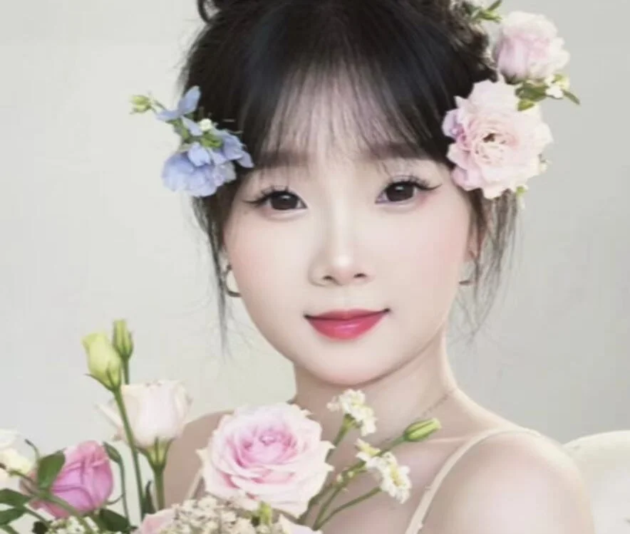 yiyi88888 Chat XXX Ngoại tuyến