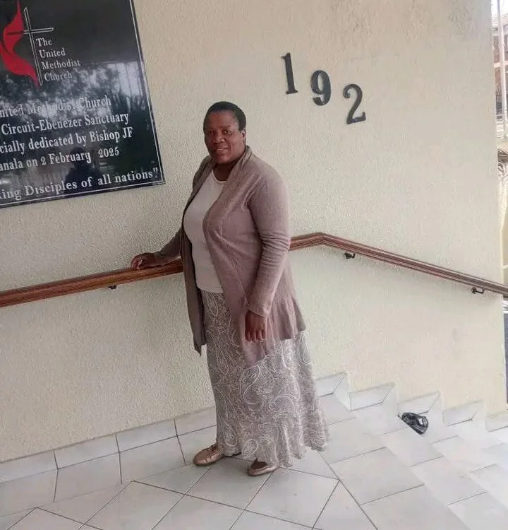 GUCCIHORNYSLUT cam model