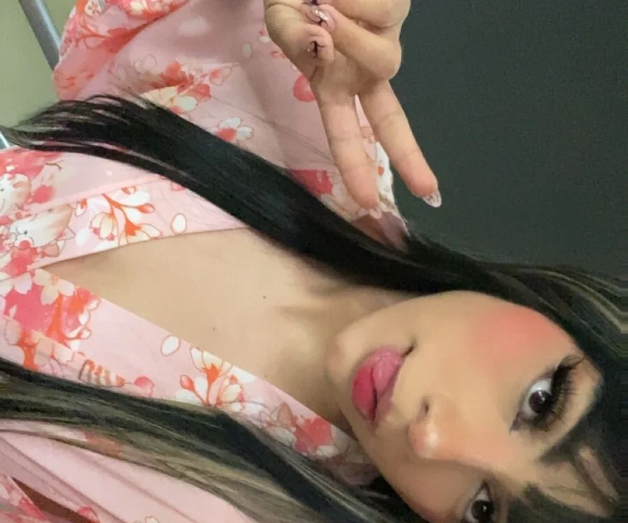 yess__daddy_ 離線 XXX 聊天