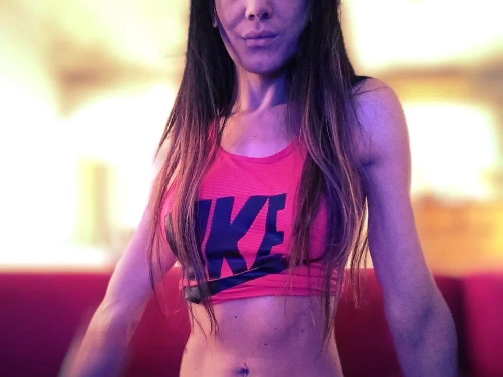nicoletrans89's Offline Chat Room