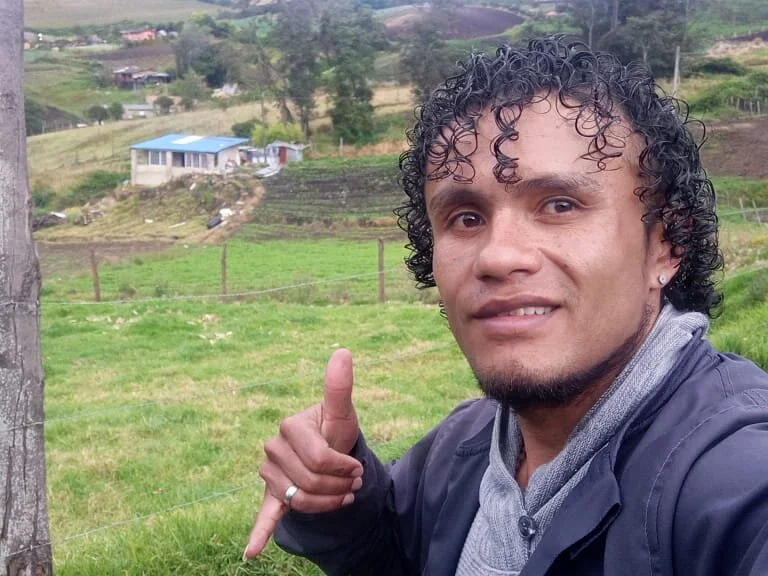 Ares_Hot_boy 離線 XXX 聊天