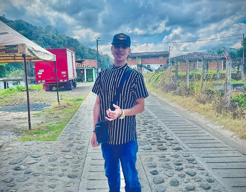 Leo_green21's Offline XXX Chat