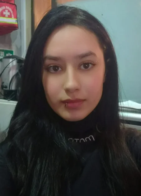 Aleja_r_ new live cam model