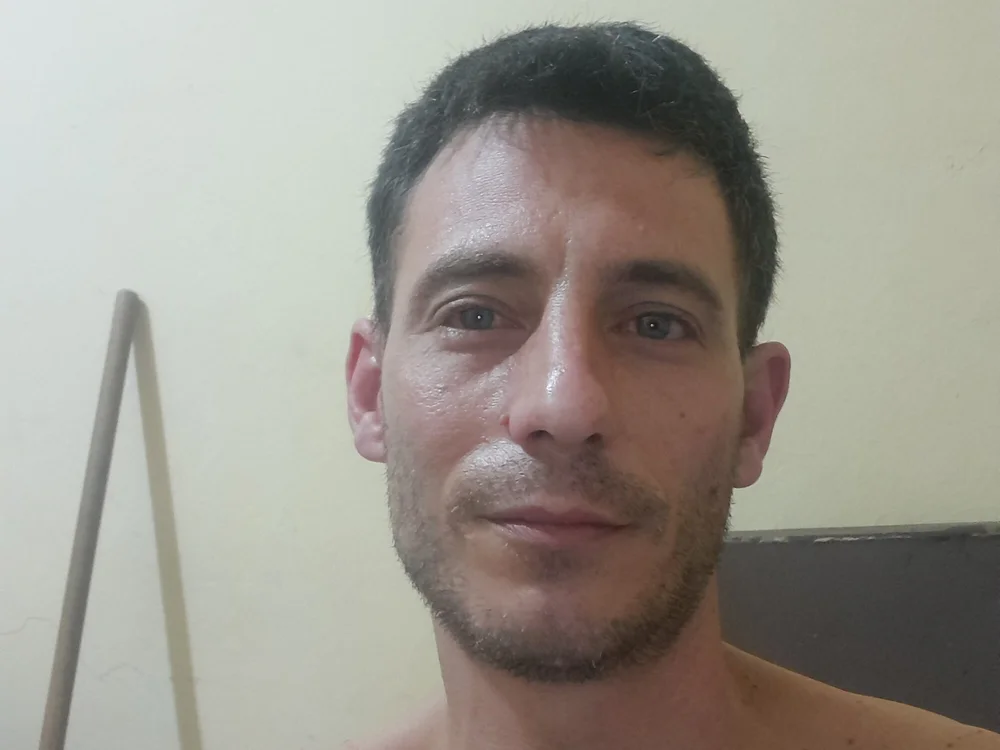 AdrianAdrian321