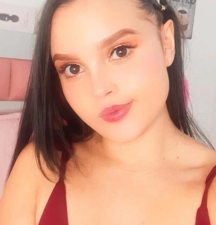 nataly_tr's Offline Chat Room