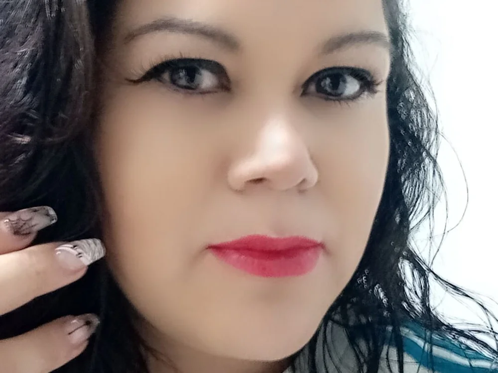 violek_bom offline chatrum
