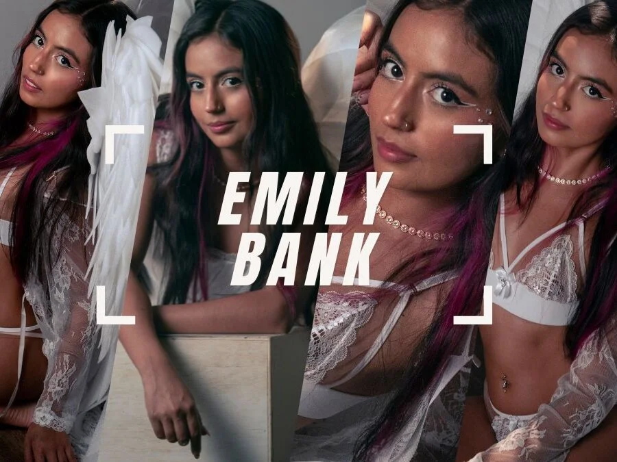 emily_bank's Offline XXX Chat