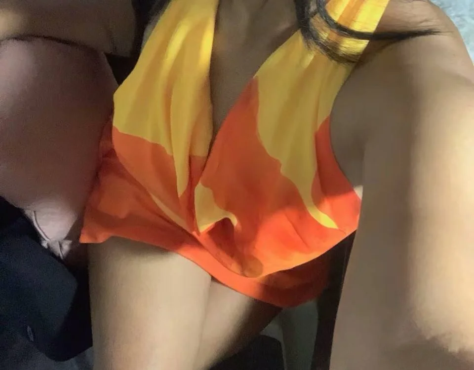AsianGodessbabe's Offline Chat Room